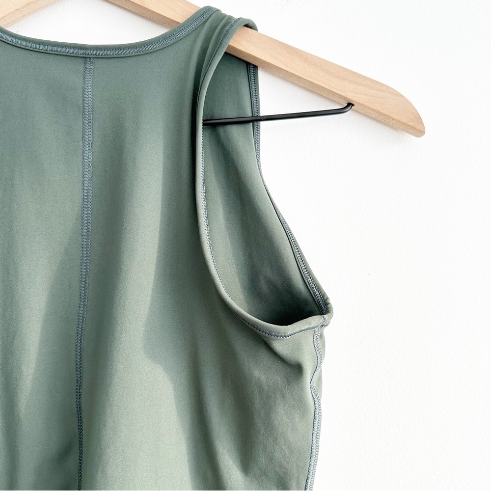 Everlane The Perform Tank Top Pine Green XS Women's - Picture 3 of 7